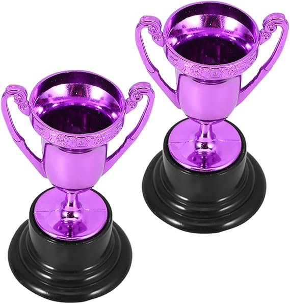 CHILDWEET Mini Trophy Decor 2pcs Plastic Award Prop for Graduation Party