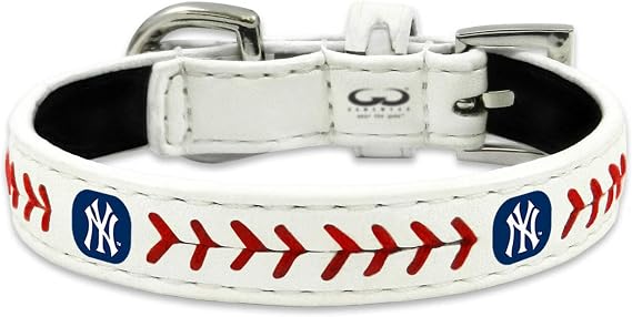 MLB New York Yankees Classic Leather Baseball Dog Collar (Toy)