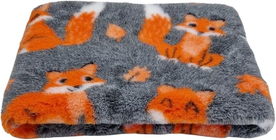 Non Slip Vet Bedding | Orange Fox Pattern | Machine Washable | UK Manufactured | Non-slip | Dog Bed | Whelping | Vetbed (Medium 100cm x 75cm (40" x 30"))