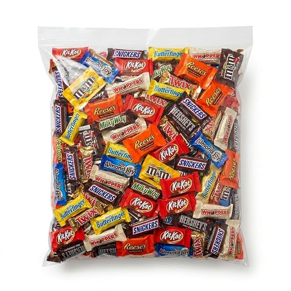 Variety Chocolate Pack Bulk Assortment of Individually Wrapped Fun Size Chocolate Bars & Treats Milk Chocolate, Caramel, Peanut Butter & More Perfect for Sharing & Gifting (2 LB)