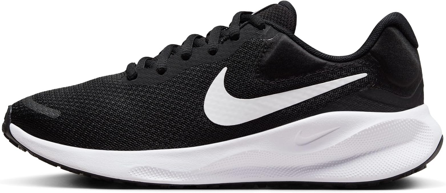 Nike Women Revolution 7 Sneaker