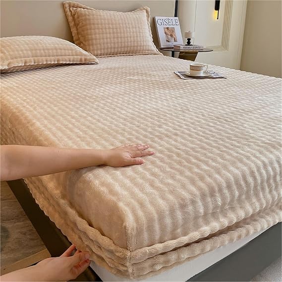 Ultra Plush Velvet Fitted Sheet, Experience Cloud-Like Softness & Ultimate Warmth, Deep Pocket Elastic Bed Sheets for All Beds(Brass,2*Pillow Cover)