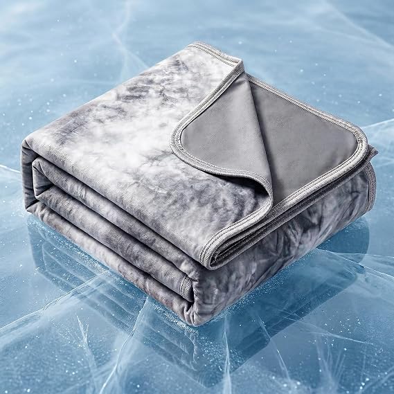 Topcee Cooling Blanket Throw 50"x70" for Hot Sleepers