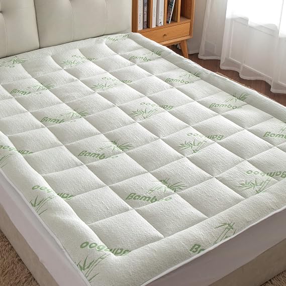 Super King Mattress Pad Topper with Soft Bamboo Cover, Cooling Skin-Friendly Mattress Protector with Deep Elastic Skirt Fit to Max.22", 300gsm Silky Soft Fiber Filled for Cushioning