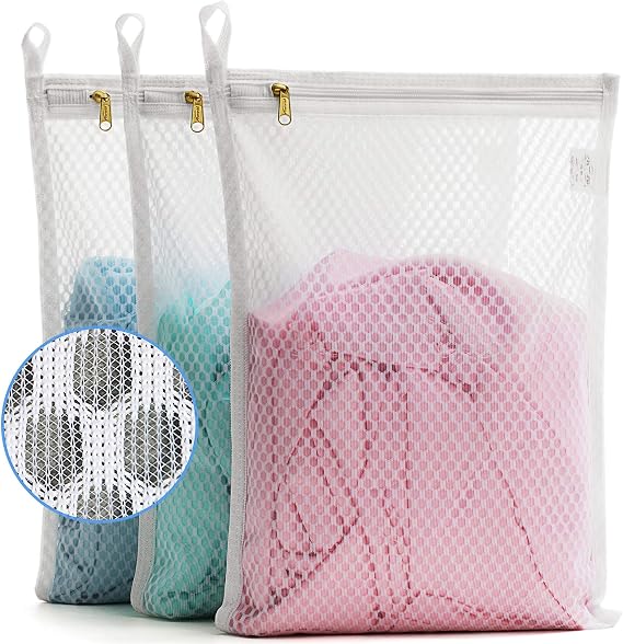TENRAI 3 Pack (3 S) Delicates Laundry Bags, Socks Fine Mesh Wash Bag for Underwear, Lingerie, Bra, Boxer, Use YKK Zipper, Have Hanger Loops Small Openings (S Grade, QS)