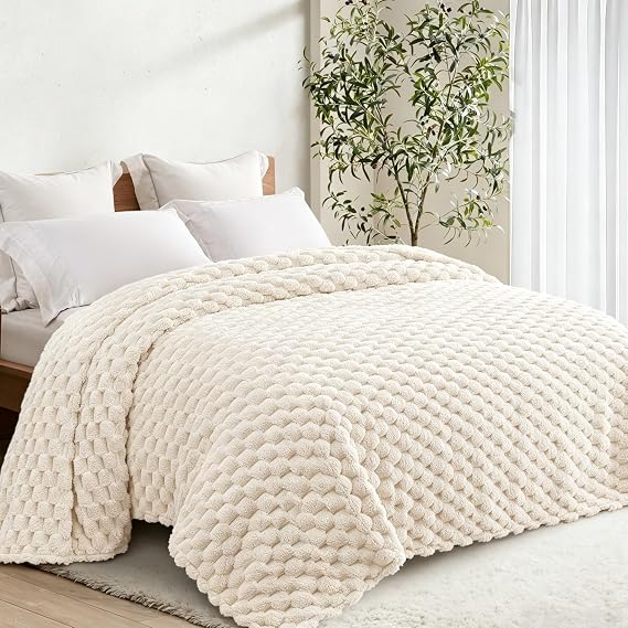 Whale Flotilla Soft 3D Jacquard Fleece King Size Bed Blanket, 230x264CM | Ivory, Lightweight Breathable Soft Cozy Blankets, All Seasons, Fluffy Microfiber, Bed Cover Sheet Bedspread Sofa Coach